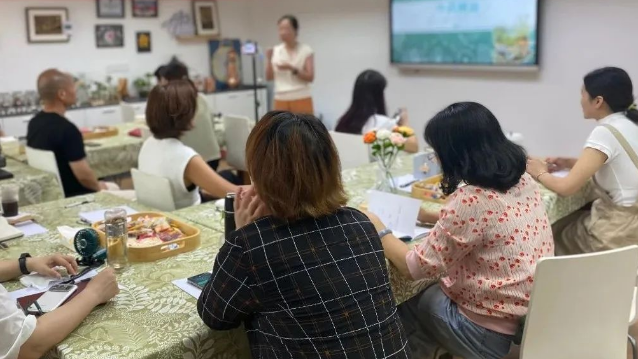 芳疗师创业精油如何选？国际芳疗师培训教你正确筛选精油品质