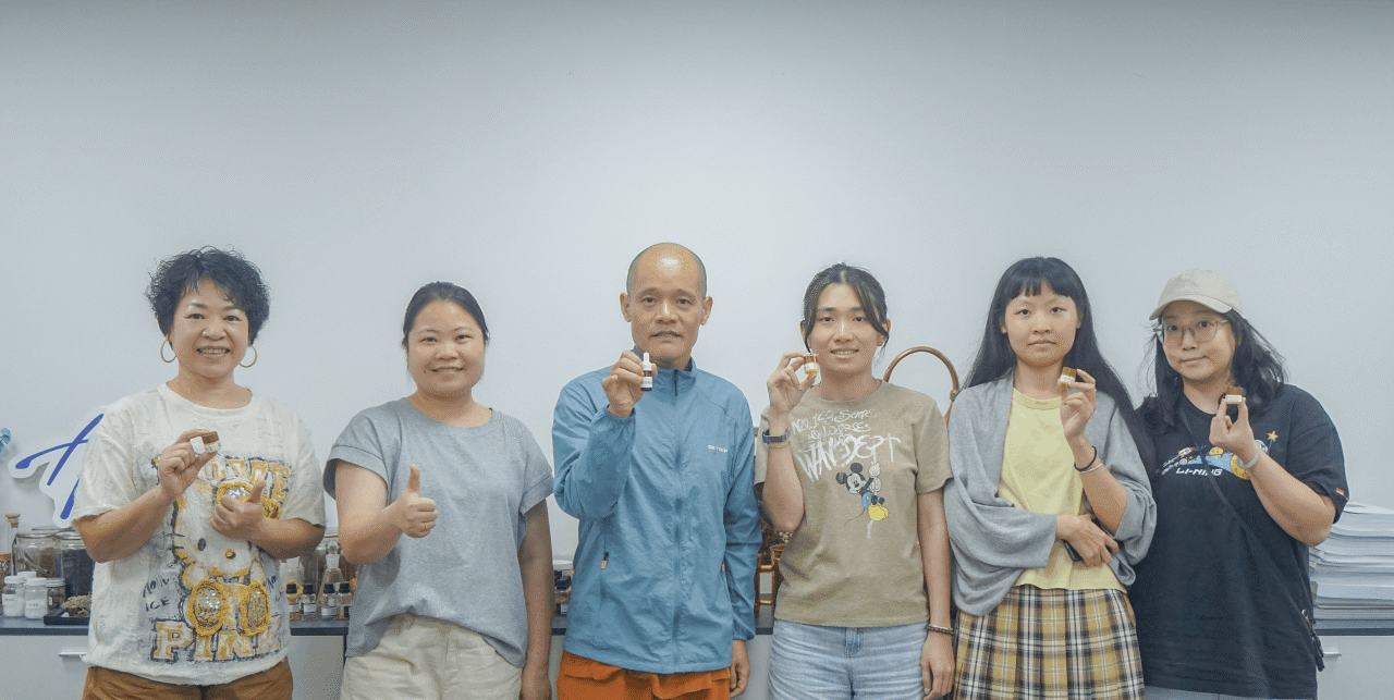 1754729866821271.png 鼻炎膏沙龙活动合照.png