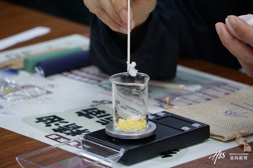 1764155698698706.png 4.png